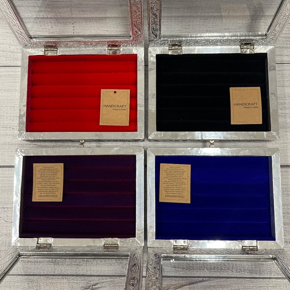 Handcrafted Floral Embossed Ring Box - Picture 3 of 13